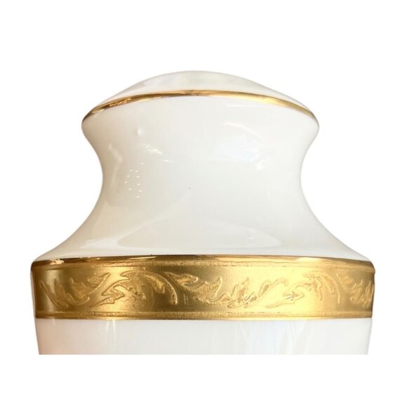 VTG Lenox Landmark Gold Classic Collection Laurel Band Salt & Pepper Set - Picture 5 of 16